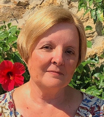 Sra. Maria Pilar González Serret Sra. Maria Pilar González Serret